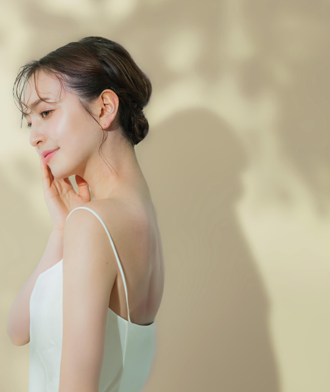 医療だからできる自分史上最高の美肌作り皮膚科専門医としての実績と経験であなたに一番あった美容医療をご提案いたします